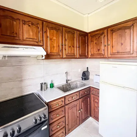 Malakassis House Apartament *