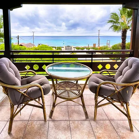 Malakassis House Apartament *