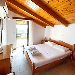 Malakassis House Apartamento *