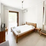 Malakassis House アパート *