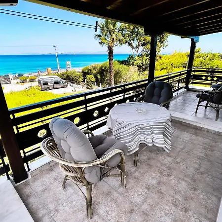 Апартаменты Malakassis House