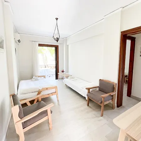 Malakassis House